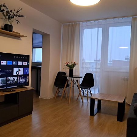 Kawalerka 28M Salon Z Kuchnia Centrum Nowy Sącz エクステリア 写真